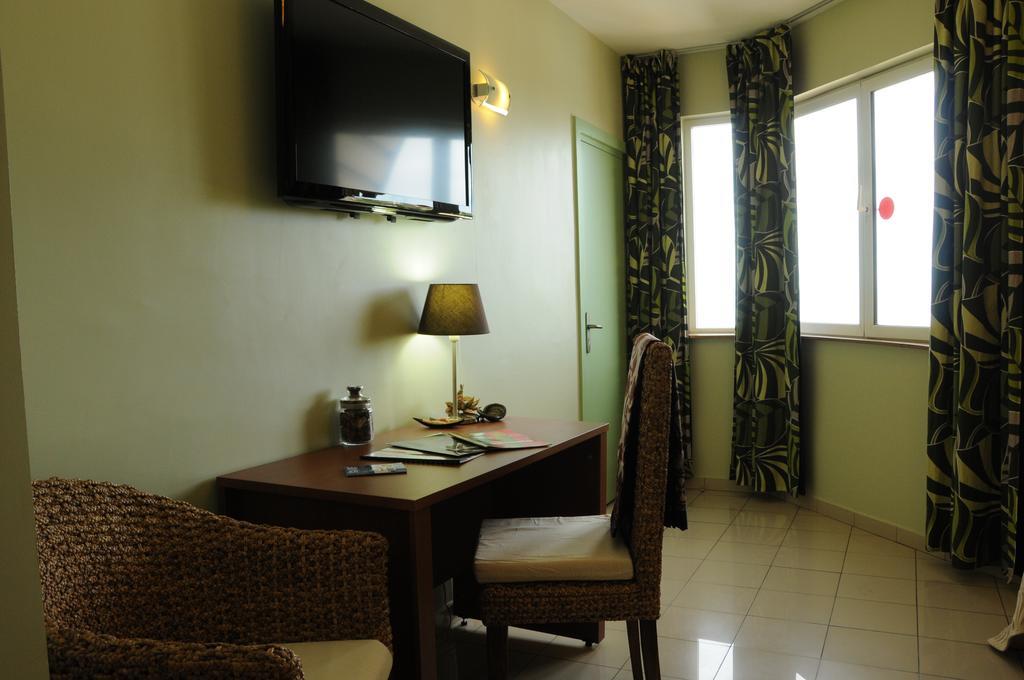 Hotel Maharajah Mamoudzou Rom bilde
