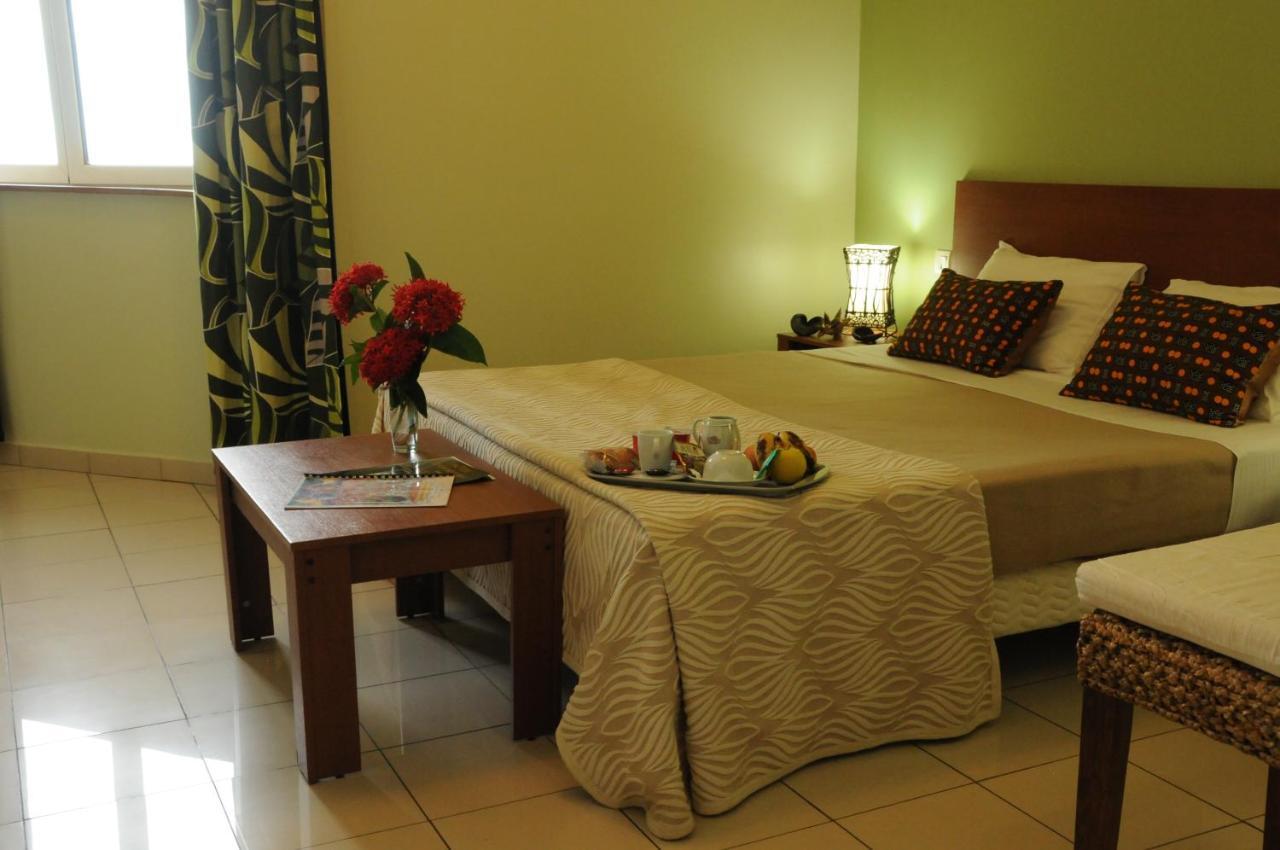 Hotel Maharajah Mamoudzou Rom bilde